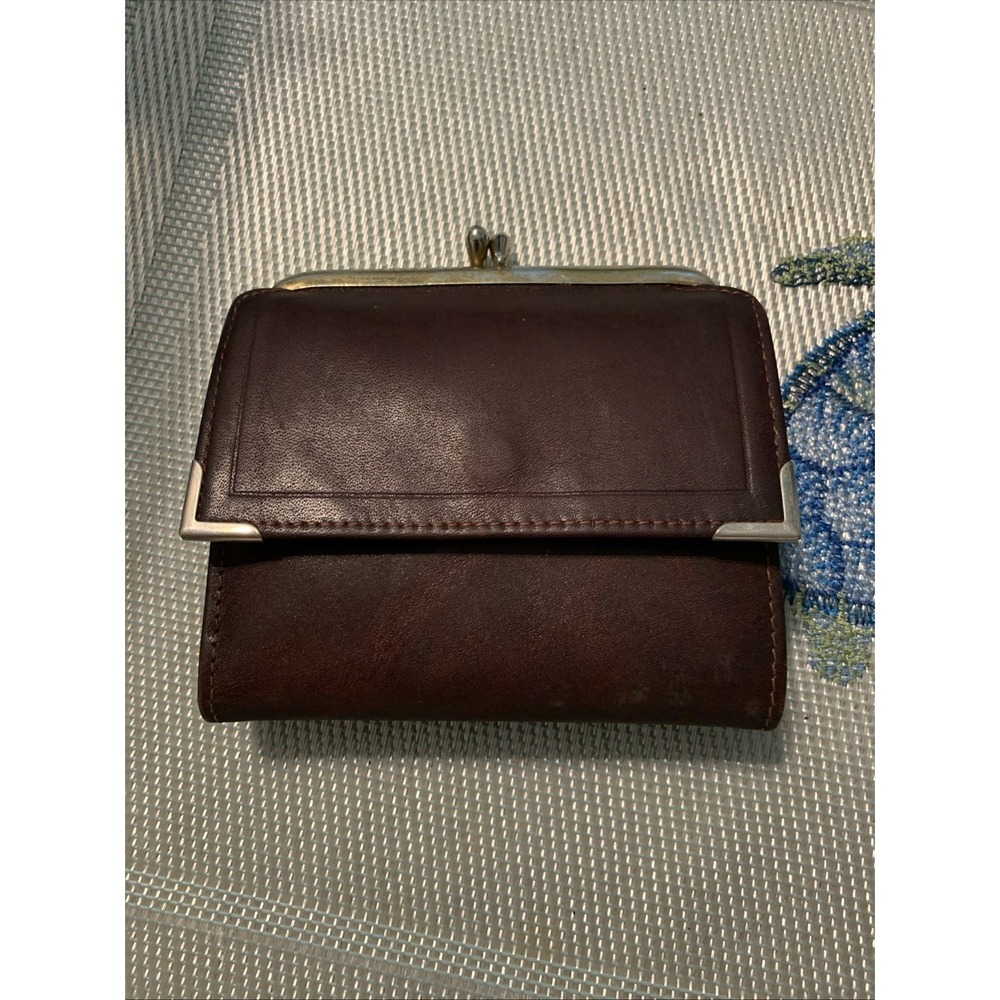 Vtg Princess Gardner Full Grain Cowhide Leather Trifold Wallet Kiss Lock Brown